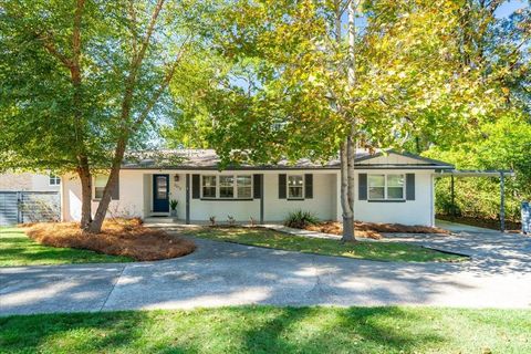 Photo of 2072 Trescott Drive, Tallahassee, FL 32308 (MLS # 392484)