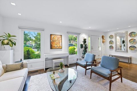 Tiny photo for 418 E Carolina Street, Tallahassee, FL 32301 (MLS # 394280)