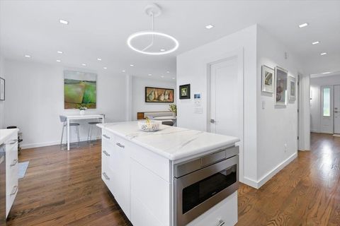 Tiny photo for 418 E Carolina Street, Tallahassee, FL 32301 (MLS # 394280)