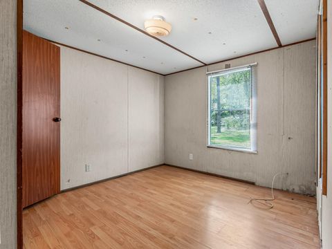 Tiny photo for 5952 Fox Road, Tallahassee, FL 32305 (MLS # 389980)