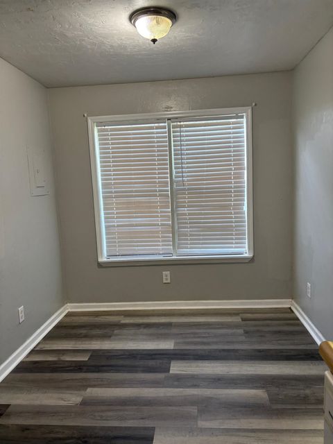 Tiny photo for 1521 LAKE Avenue, Tallahassee, FL 32310 (MLS # 399900)