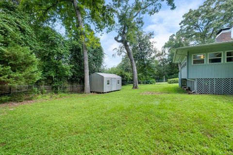 A home in TALLAHASSEE