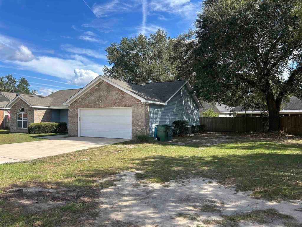 Photo of 91 Homan Point Avenue, Crawfordville, FL 32327 (MLS # 391946)