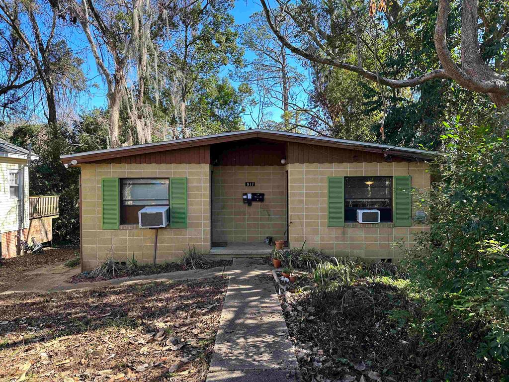 Photo of 817 EDGEWOOD Street #B, Tallahassee, FL 32303 (MLS # 396507)