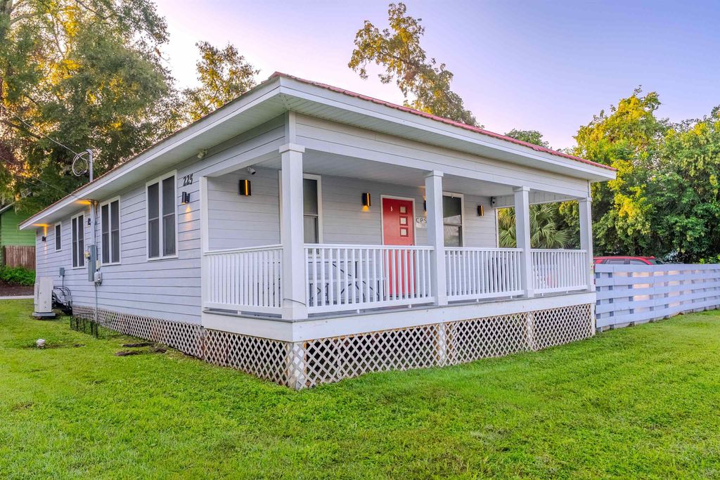 Photo of 225 W Brevard Street, Tallahassee, FL 32301 (MLS # 377438)