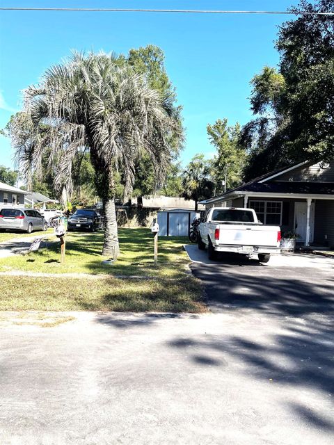 A home in CRAWFORDVILLE