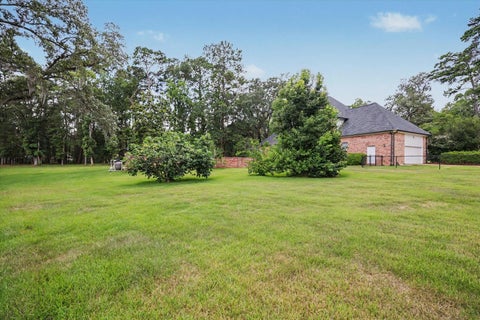 Tiny photo for 998 Rosebay Court, Tallahassee, FL 32312 (MLS # 401291)