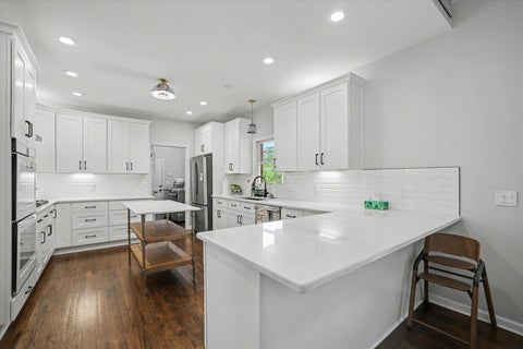 Tiny photo for 998 Rosebay Court, Tallahassee, FL 32312 (MLS # 401291)