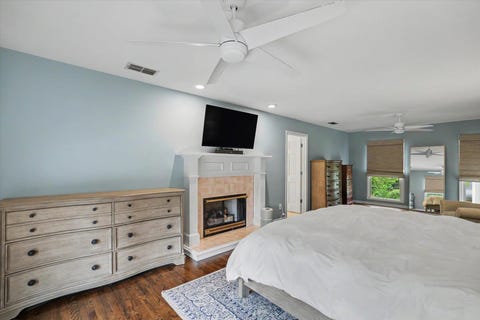 Tiny photo for 998 Rosebay Court, Tallahassee, FL 32312 (MLS # 401291)