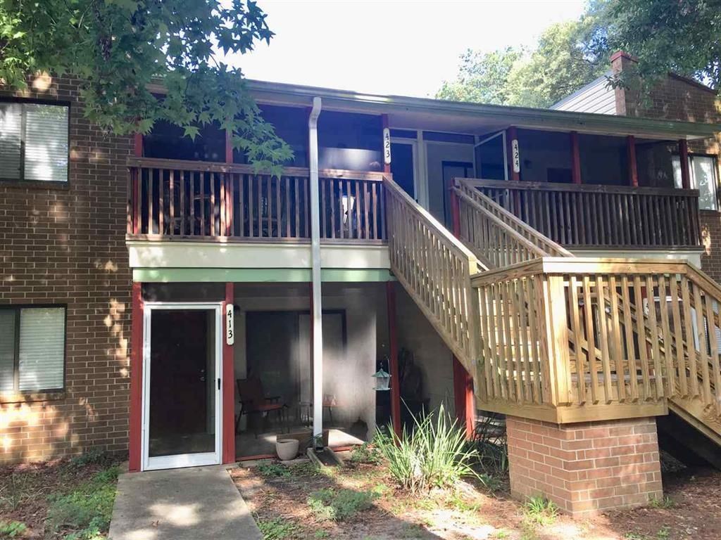 Photo of 317 Mabry St #424, Tallahassee, FL 32304 (MLS # 386574)