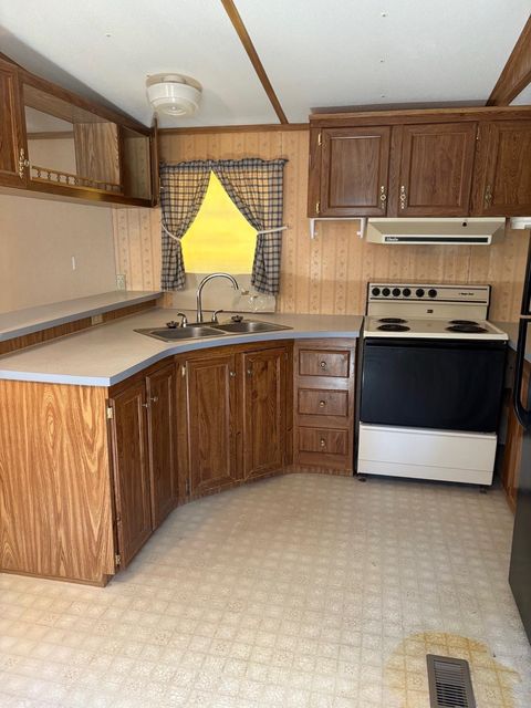 Tiny photo for 9047 Hardwood Lane, Tallahassee, FL 32311 (MLS # 389490)