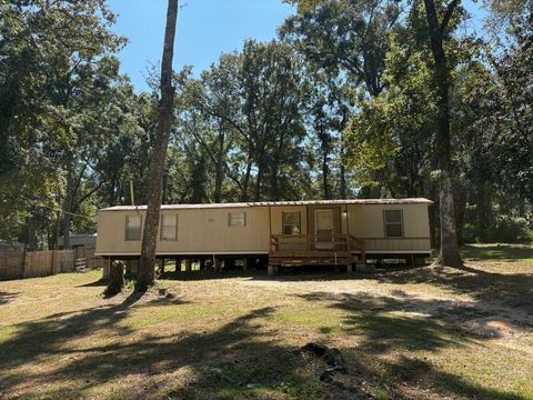 Photo of 9047 Hardwood Lane, Tallahassee, FL 32311 (MLS # 389490)