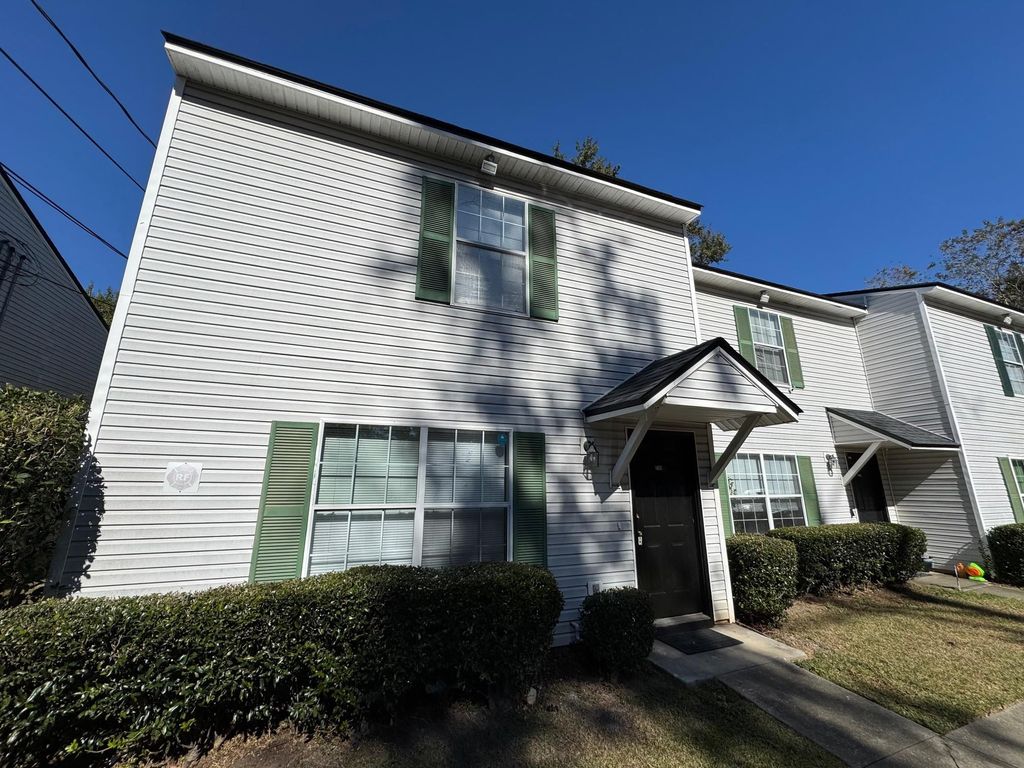 Photo of 215 Dixie Drive #D, Tallahassee, FL 32304 (MLS # 393252)