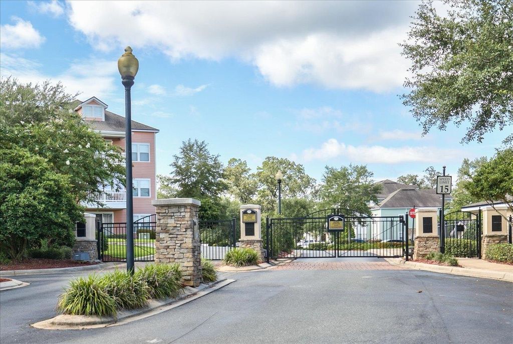 Photo of 2801 Chancellorsville Drive #1104, Tallahassee, FL 32312 (MLS # 391890)
