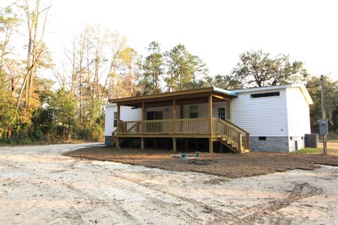 Tiny photo for 1720 E Oak Ridge Road, Tallahassee, FL 32305 (MLS # 398157)