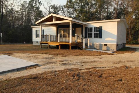 Photo of 1720 E Oak Ridge Road, Tallahassee, FL 32305 (MLS # 398157)