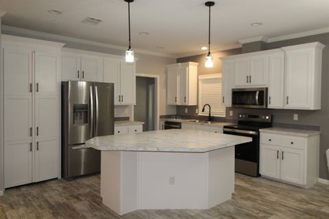 Tiny photo for 1720 E Oak Ridge Road, Tallahassee, FL 32305 (MLS # 398157)