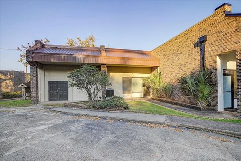 Tiny photo for 1740 & 1742 Thomasville Road, Tallahassee, FL 32312 (MLS # 396874)