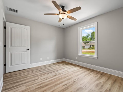 Tiny photo for 21 Cochise Street, Crawfordville, FL 32327 (MLS # 401782)