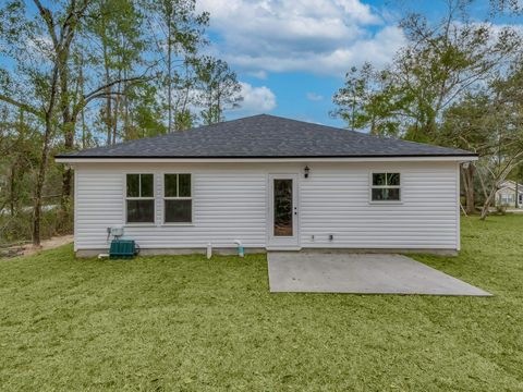 Tiny photo for 21 Cochise Street, Crawfordville, FL 32327 (MLS # 401782)