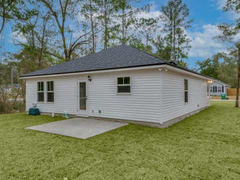 Tiny photo for 21 Cochise Street, Crawfordville, FL 32327 (MLS # 401782)