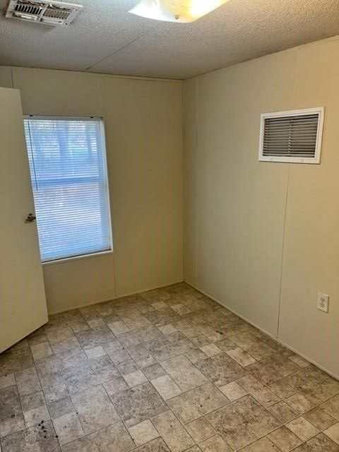 Tiny photo for 7587 Old St. Augustine Road, Tallahassee, FL 32311 (MLS # 400212)