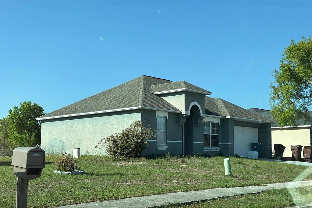 Photo of 2332 Sunset Pointe Drive, Other Florida, FL 33898 (MLS # 398011)