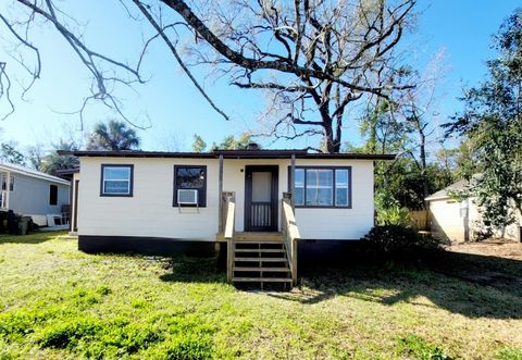 Photo of 1307 Elberta Drive, Tallahassee, FL 32304 (MLS # 396479)