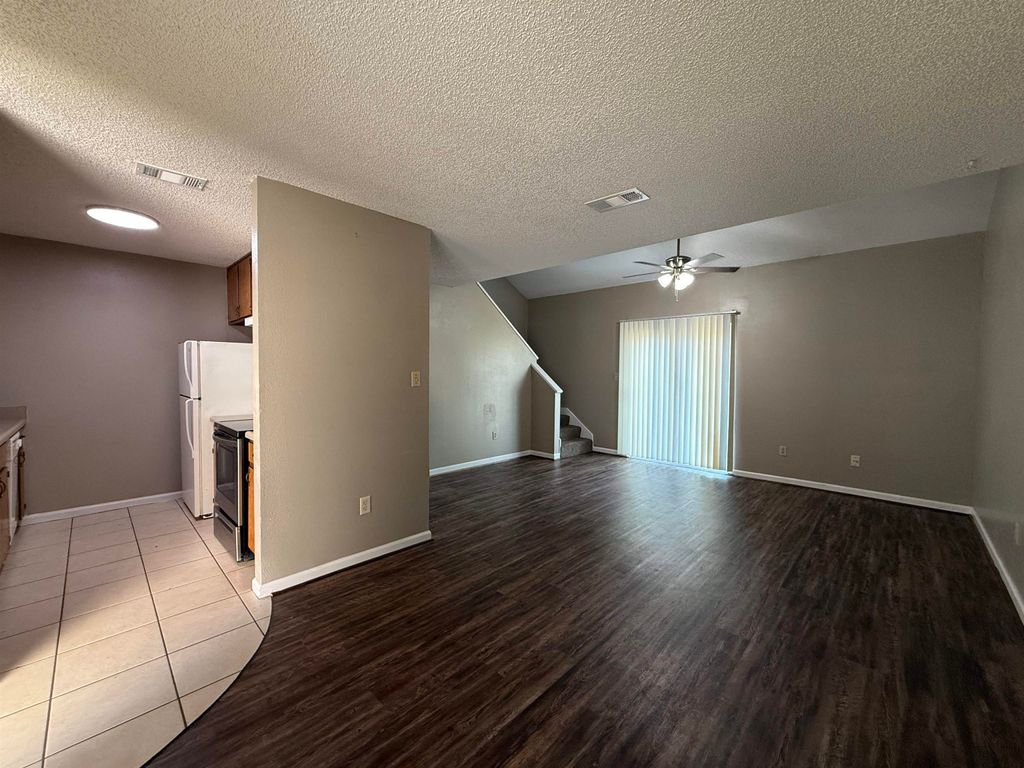 Photo of 1556 KEILY Run #1556, Tallahassee, FL 32301 (MLS # 392534)