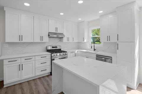 Tiny photo for 400 Talaflo Street, Tallahassee, FL 32308 (MLS # 402718)