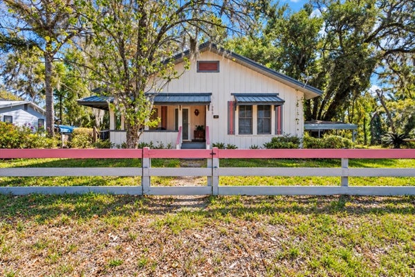 210 S CENTER ST, PERRY, FL 32347 - Image d0cbb8dcae2b9f7acfb7d18da538b640/505276808