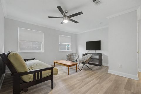 Tiny photo for 1331 Airport Drive #G16, Tallahassee, FL 32304 (MLS # 402547)