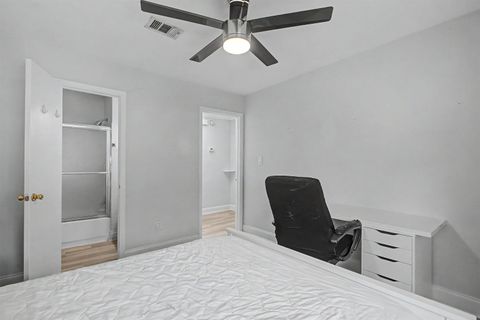 Tiny photo for 1331 Airport Drive #G16, Tallahassee, FL 32304 (MLS # 402547)
