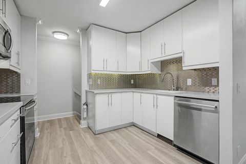 Tiny photo for 1331 Airport Drive #G16, Tallahassee, FL 32304 (MLS # 402547)