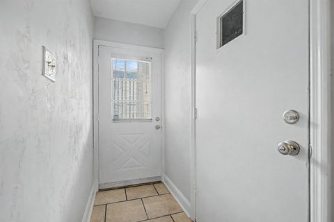 Tiny photo for 1331 Airport Drive #G16, Tallahassee, FL 32304 (MLS # 402547)