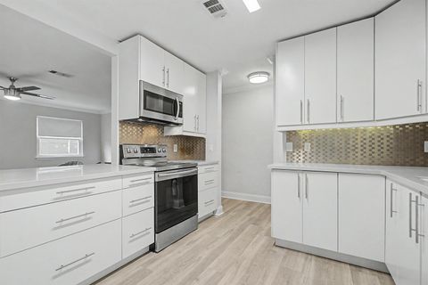 Tiny photo for 1331 Airport Drive #G16, Tallahassee, FL 32304 (MLS # 402547)