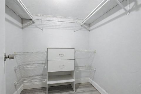Tiny photo for 1331 Airport Drive #G16, Tallahassee, FL 32304 (MLS # 402547)