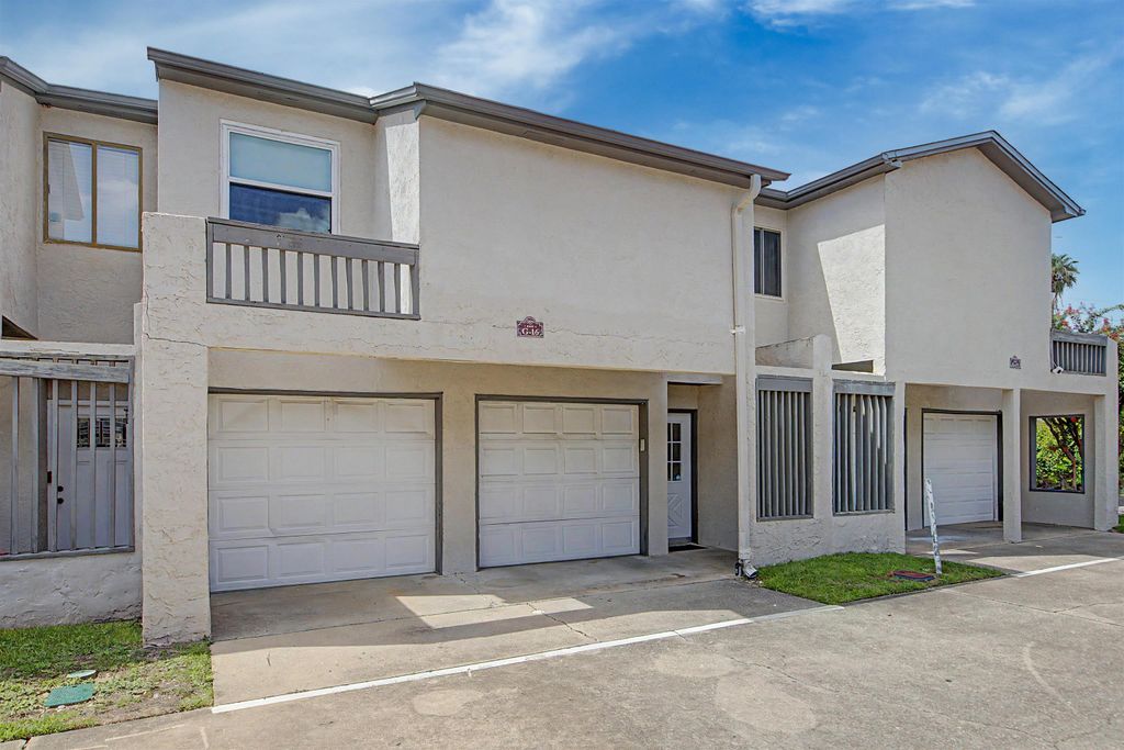 Photo of 1331 Airport Drive #G16, Tallahassee, FL 32304 (MLS # 402547)