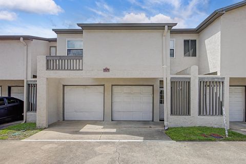 Photo of 1331 Airport Drive #G16, Tallahassee, FL 32304 (MLS # 402547)