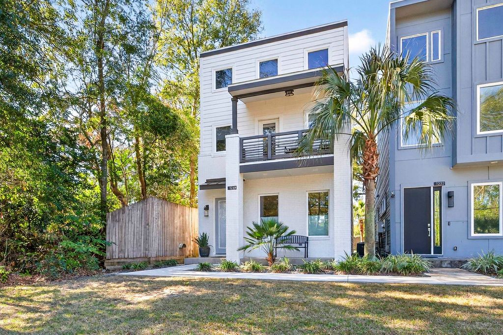 Photo of 1248 N Bronough Street, Tallahassee, FL 32303 (MLS # 395493)