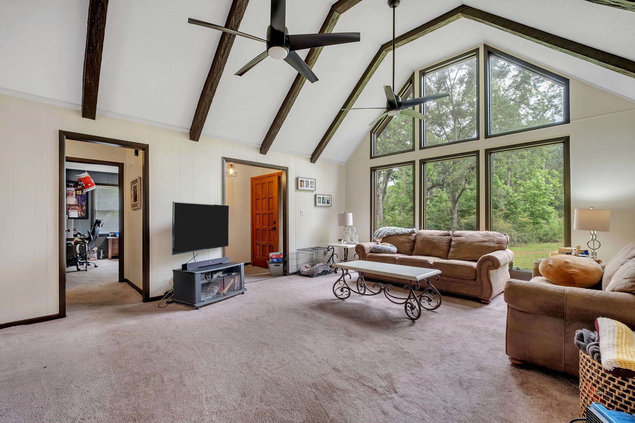 406 ROBIN ROAD Road