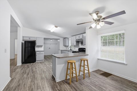 Tiny photo for 4057 Bishop Road, Tallahassee, FL 32305 (MLS # 392790)