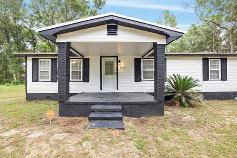 Tiny photo for 4057 Bishop Road, Tallahassee, FL 32305 (MLS # 392790)