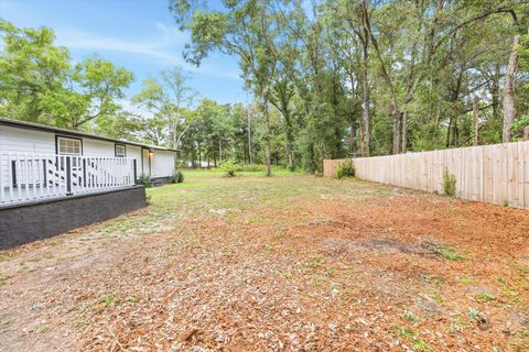 Tiny photo for 4057 Bishop Road, Tallahassee, FL 32305 (MLS # 392790)