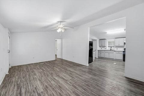 Tiny photo for 4057 Bishop Road, Tallahassee, FL 32305 (MLS # 392790)