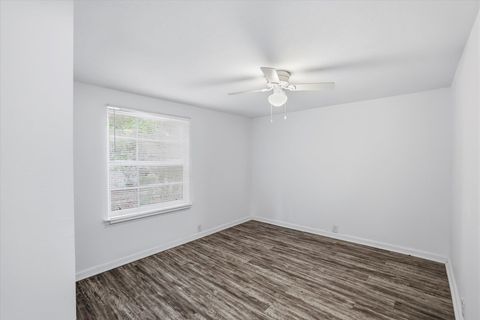 Tiny photo for 4057 Bishop Road, Tallahassee, FL 32305 (MLS # 392790)
