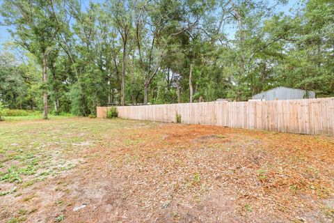 Tiny photo for 4057 Bishop Road, Tallahassee, FL 32305 (MLS # 392790)