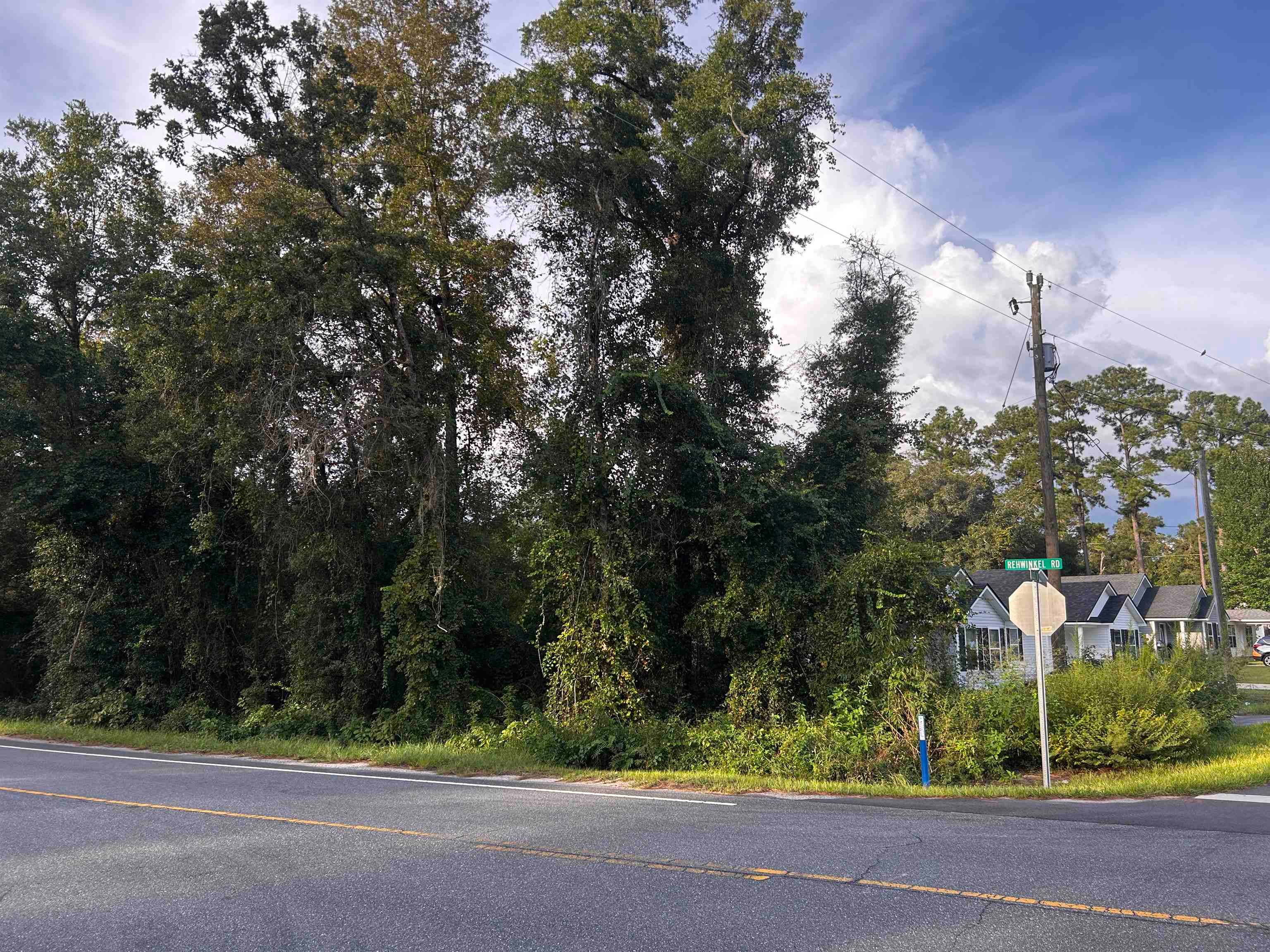 x Cloer Lane
