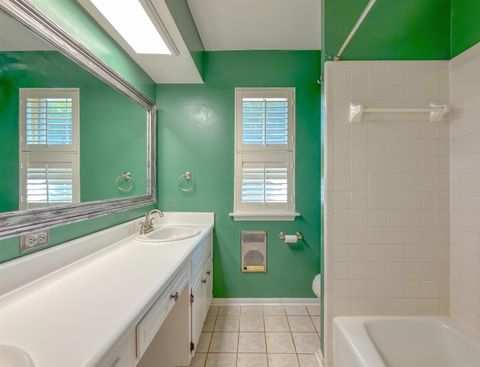 Tiny photo for 1909 Ty Ty Court, Tallahassee, FL 32308 (MLS # 392267)