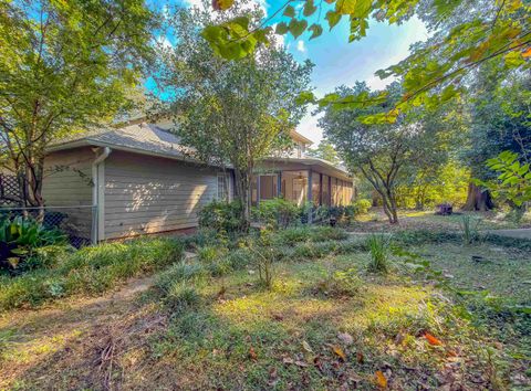 Tiny photo for 1909 Ty Ty Court, Tallahassee, FL 32308 (MLS # 392267)